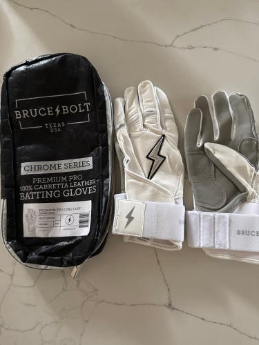 Bruce Bolt Adult Medium Batting Gloves (New)