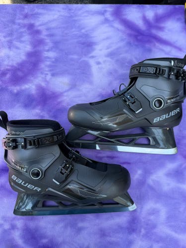 Senior Bauer Konekt 2 Hockey Goalie Skates Regular Width 10 (Used)
