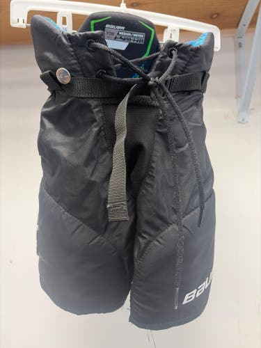 Youth Medium Bauer X Hockey Pants (Used)