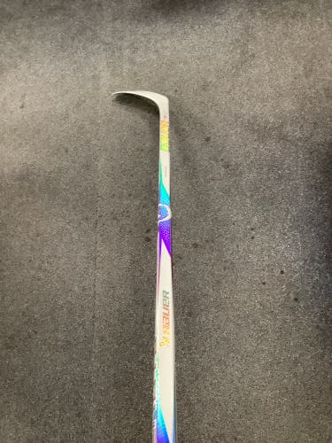 Intermediate Bauer Proto2 Right Handed Hockey Stick P28 65 Flex (New)