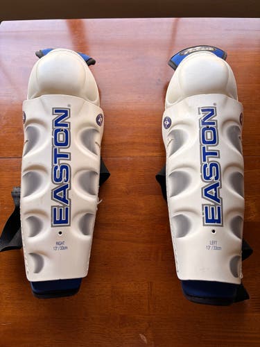 Intermediate Easton X-treme 13" Shin Pads (Used)