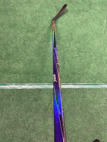 (New) Epix DarkMatter Senior Right Handed Hockey Stick P28 70 Flex Pro Stock