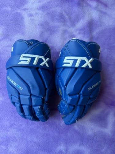 Medium STX Surgeon Lacrosse Gloves (Used)
