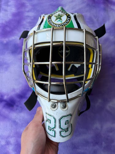 Junior CCM Axis 1.5 Goalie Mask (Used)