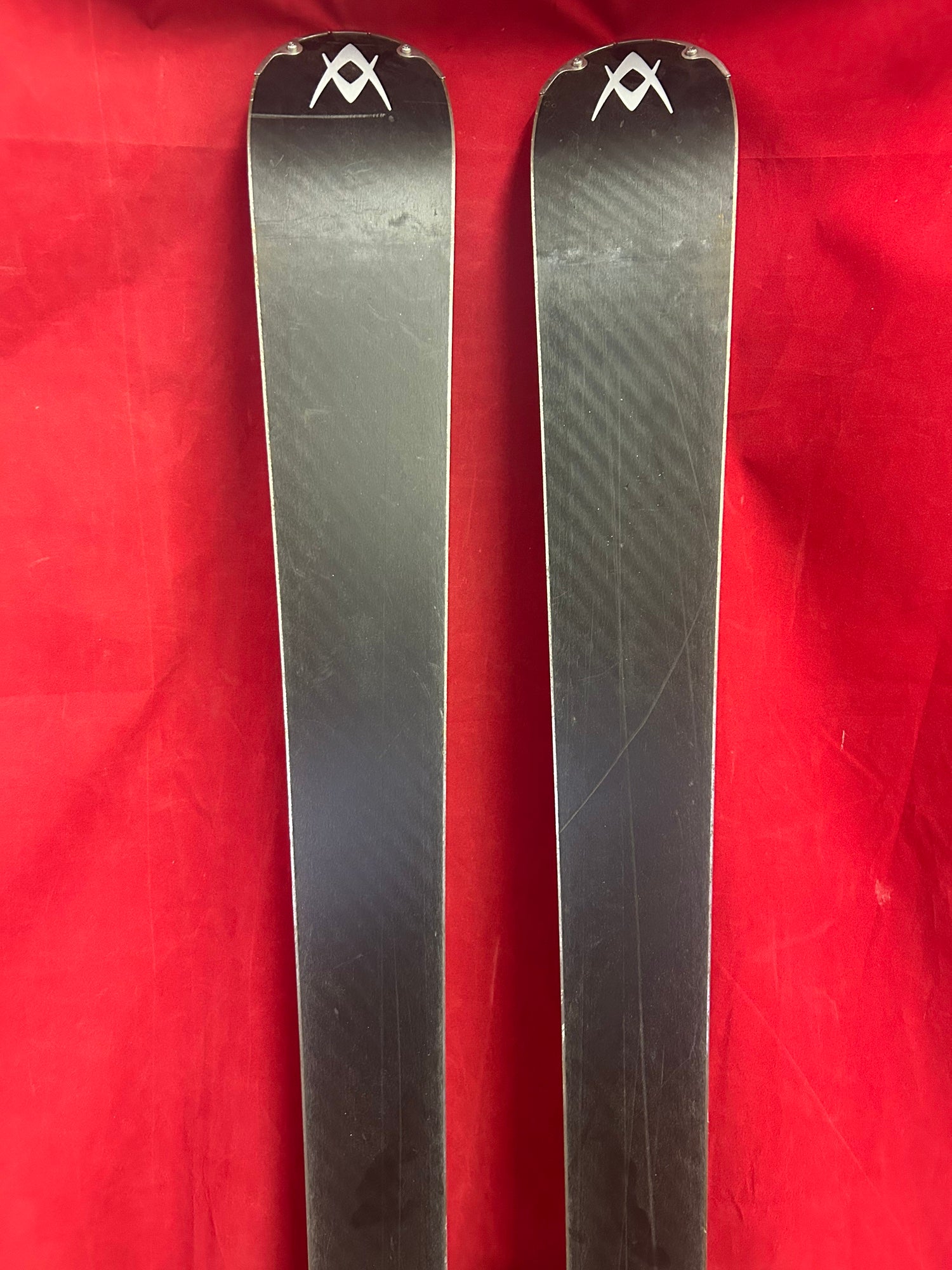 Volkl Unlimited AC30 all mountain 177cm skis,Marker motion binding