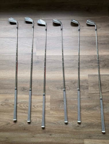 Men's 2025 TaylorMade P-790 Right Handed Iron Set (New)