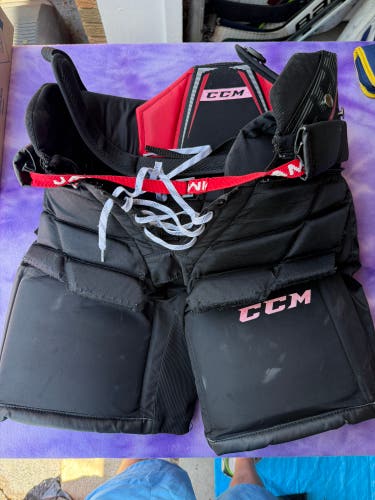 Black Intermediate Small CCM 1.9 Hockey Goalie Pants (Used)