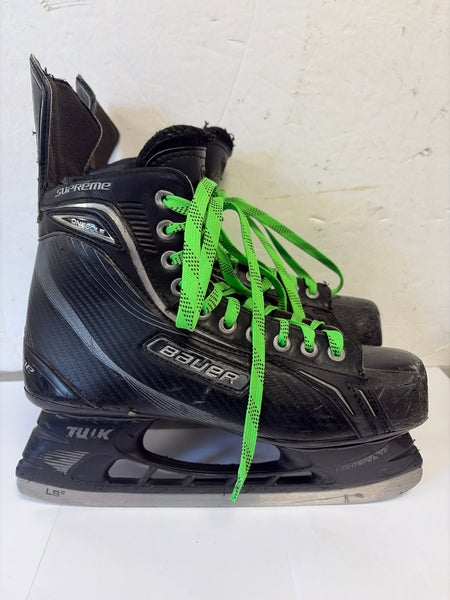 Black 2010 Bauer Supreme One60 Hockey Skates Regular Width 9.5 (Used)