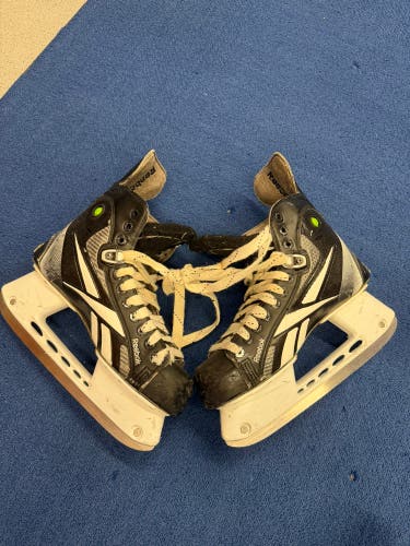 IRISH Reebok RibCor 11K Hockey Skates 7 (Used)