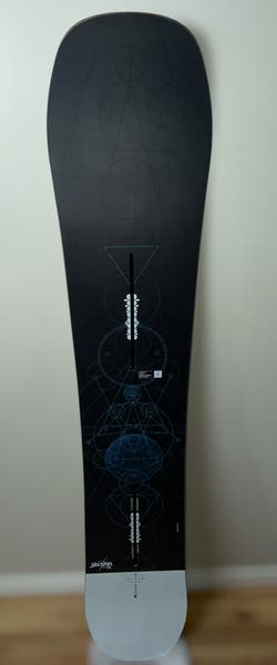 burton custom snowboard 158 X 2026 162cm and fun board with twin flex and camber that make short work of all terrain and conditions Burton Custom 158 CM Heikki