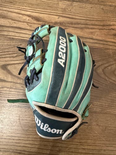 2025 Wilson A2000 PF88 LH Infield Baseball Glove 11.25" (Used)