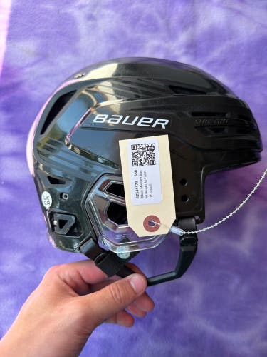 Black Medium Bauer Re-Akt 85 Helmet (Used)