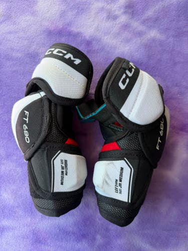 Junior Medium CCM JetSpeed FT680 Elbow Pads (Used)