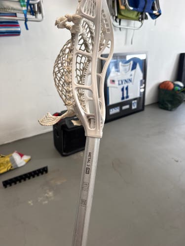 Adult StringKing Mark 2V Stick (Used)
