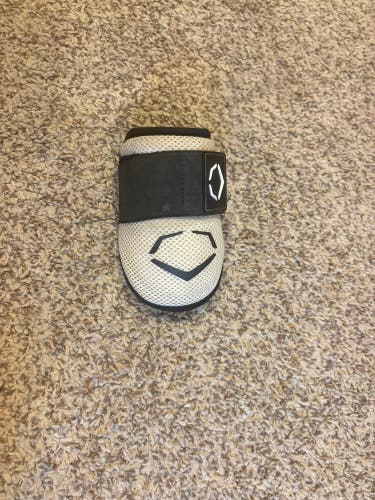 White Junior EvoShield Elbow Guard Elbow Protection (Used)