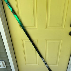 Senior Bauer Nexus 2N Pro Left Hand Hockey Stick P28 70 Flex Pro Stock (Used)