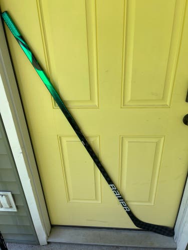 Senior Bauer Nexus 2N Pro Left Hand Hockey Stick P28 70 Flex Pro Stock (Used)
