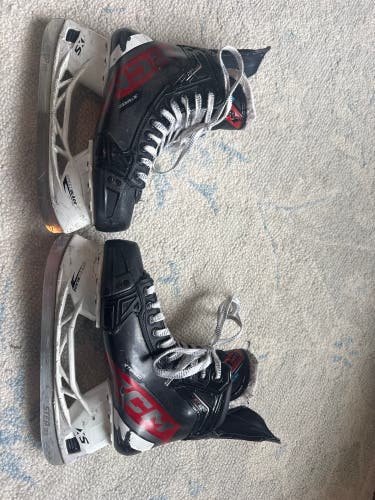 2023 CCM JetSpeed FT680 Hockey Skates 7 (Used)
