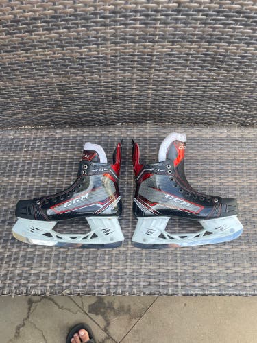 2017 CCM JetSpeed FT1 Hockey Skates 7 (New)