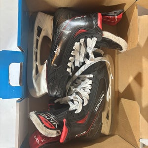 2021 Bauer Vapor 3X Pro Hockey Skates Size 5.5 Fit 2 (Used)
