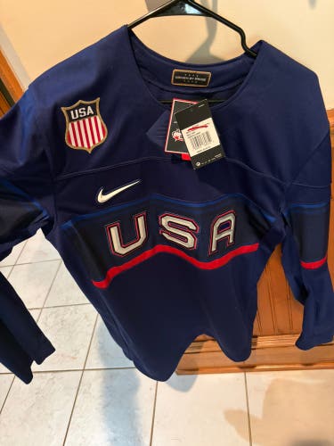USA Hockey Jersey Size Medium