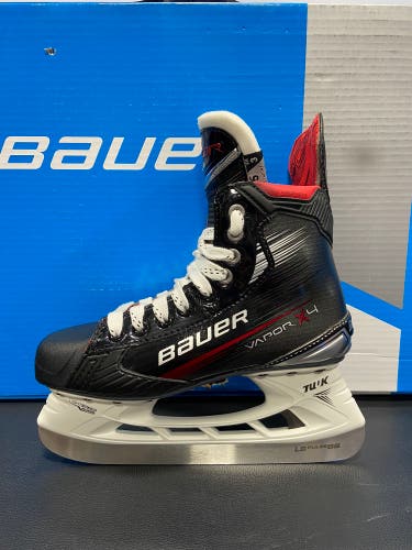 Bauer Vapor X4 Size 5 Fit 3 Skates (New)