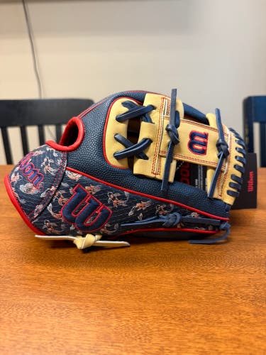 2025 Wilson A2000 1786SS Ozzie Albie Koi Fish 11.5” RHT NWT