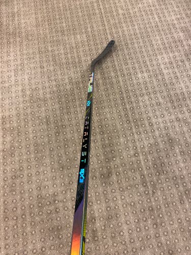 NEW True Catalyst 9x3 Right Hand Hockey Stick T27 75 Flex