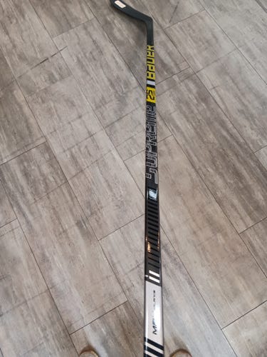 Senior Bauer Supreme 2S Team Left Hand Hockey Stick P88 87 Flex (New)