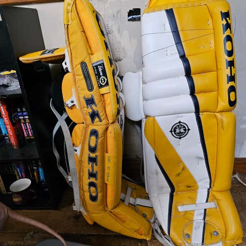 35" Koho 590 Goalie Leg Pads (Used)