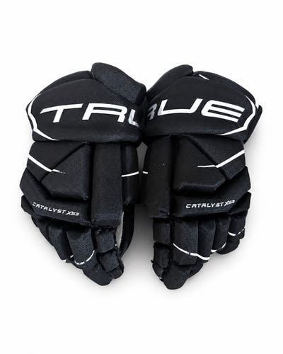 TRUE Catalyst XS3 Hockey Gloves – Black/White – 13”