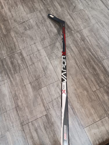 Intermediate Bauer Vapor X700 Left Hand Hockey Stick PM9 60 Flex (New)