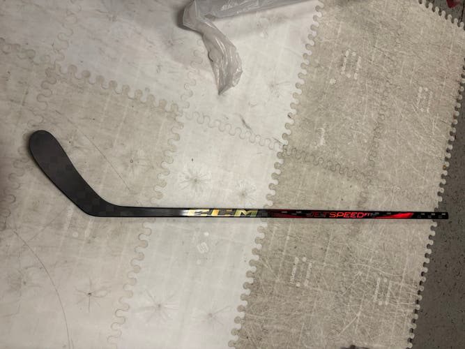 Youth CCM JetSpeed FT7 Pro Right Handed Hockey Stick 40 Flex (New)