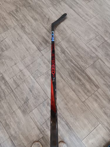 Senior CCM JetSpeed FT7 Pro Right Handed Hockey Stick P88 70 Flex (New)