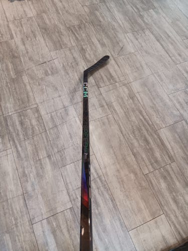 Senior CCM JetSpeed FT7 Pro Right Handed Hockey Stick P29 70 Flex (New)