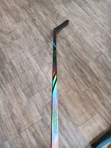 Senior Bauer Trace Right Handed Hockey Stick P88 77 Flex (New)