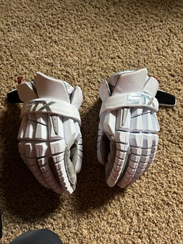 STX Surgeon RZR2 Lacrosse Gloves (New)