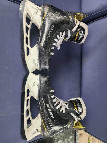 Black/Yellow Bauer Supreme M4 Hockey Skates with LS Pulse Ti runners 8.5 (Used)