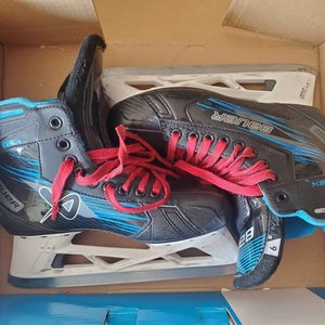 Bauer GSX Hockey Goalie Skates - Intermediate 6 (D)