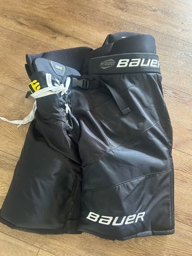Intermediate Large Bauer Supreme 3S Pro Hockey Pants (New)