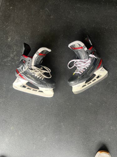 2019 Bauer Vapor 2X Hockey Skates 7.5 (Used)