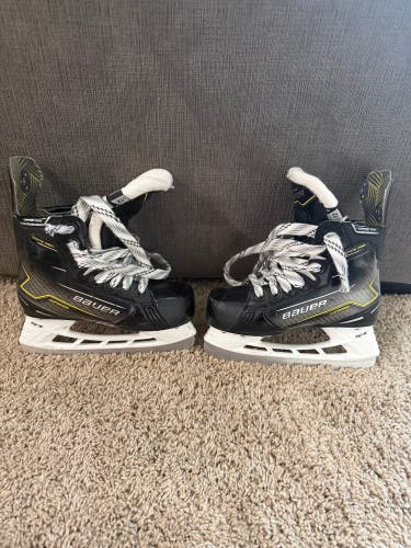 Bauer Supreme Ignite Pro+ Hockey Skates Regular Width 12 (Used)