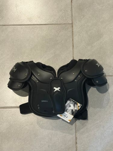 Small Youth Xenith Velocity 2 Shoulder Pads (New)