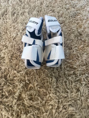 Junior Small Bauer Nexus 7000 Elbow Pads (Used)