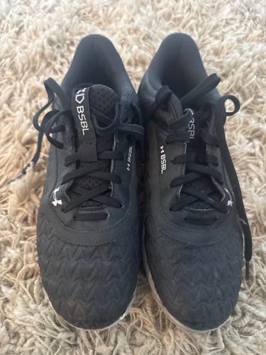Black Men's 4.5Y (Big Kids / Youth) Youth Under Armour Low Top (Used)