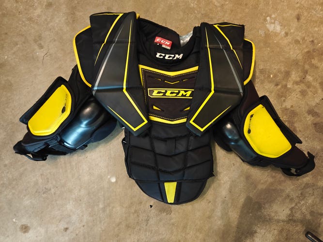 Medium CCM Premier Goalie Chest Protector (Used)