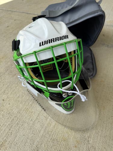 Youth Warrior R/F1 Goalie Mask (Used)