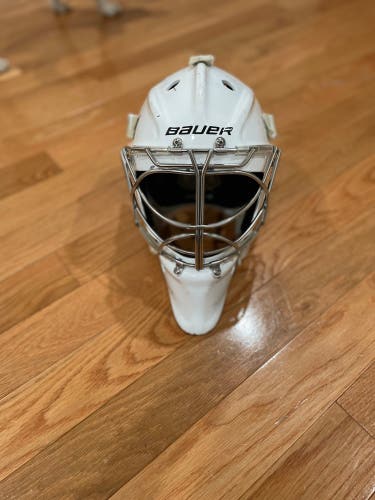 Great Condition Senior Medium 2023 Bauer 960 Goalie Mask Pro Stock (Used)