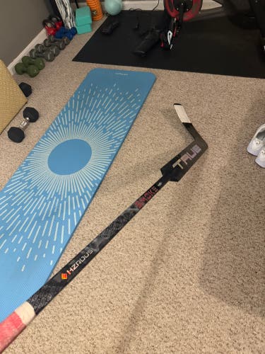 Senior True HZRDUS Smoke Regular Goalie Stick 25" Paddle (Used)