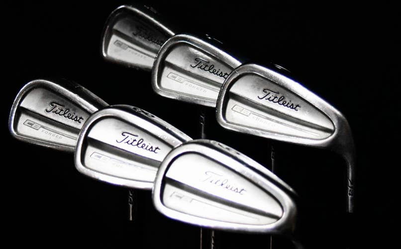 TITLEIST CB FORGED 714 IRON SET 4-9 FLEX: REGULAR LENGTH: (5) 39IN RIGHT HANDED